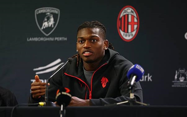 Max Allegri và cuộc cách mạng chiến thuật tại AC Milan: Sơ đồ 3-5-2 và thách thức từ Rafael Leao